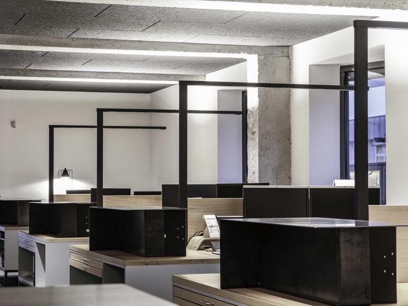 LENS DOUBLE F STEHLEUCHTE