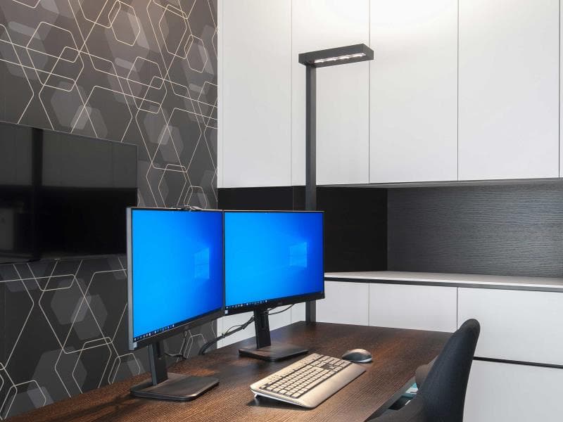 CONCEPT LEFT F STEHLEUCHTE